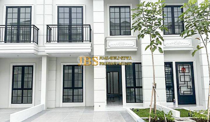 Dijual Villa Lux Komplek Jewel Park Jalan Starban Polonia 1