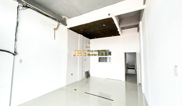 3.5-Story Shop House on Hayam Wuruk Street, Petisah Area - Medan 2