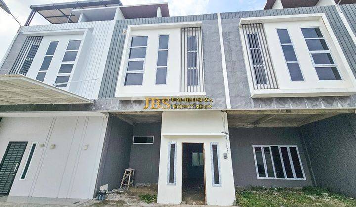 Dijual Villa Komplek Bhayangkara Palace daerah Krakatau  1