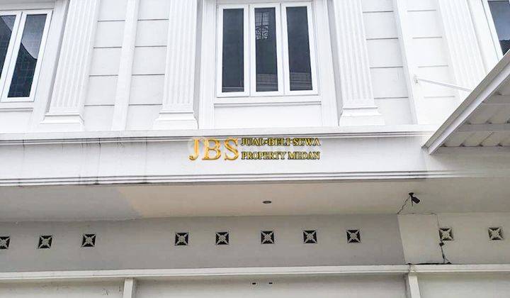 Dijual Villa 3 Tingkat Komplek Grand Ayahanda Jalan Sendok, Medan 1