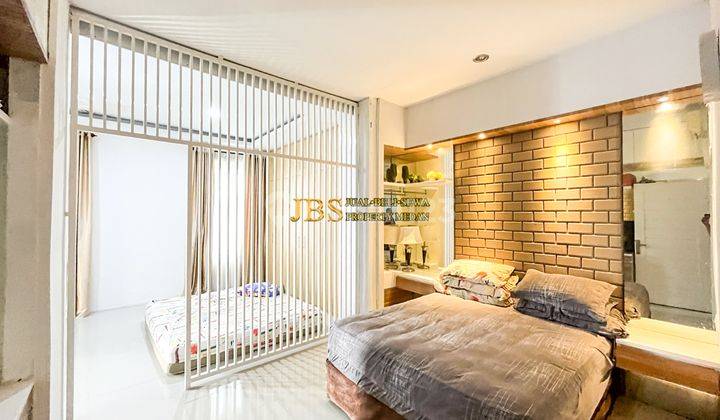Dijual Villa Hook Komplek De Casa Villa Full Furnish Lux Jl. Asrama 2