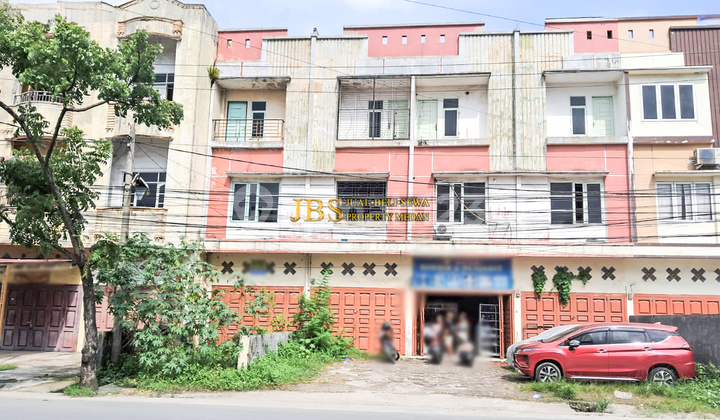 For Sale at a Loss! Shophouse on Jalan Kapten Muslim (Near Jl. Kapten Sumarsono) For Sale at a Loss! Shophouse on Jalan Kapten Muslim (Near Jl. Kapten Sumarsono)