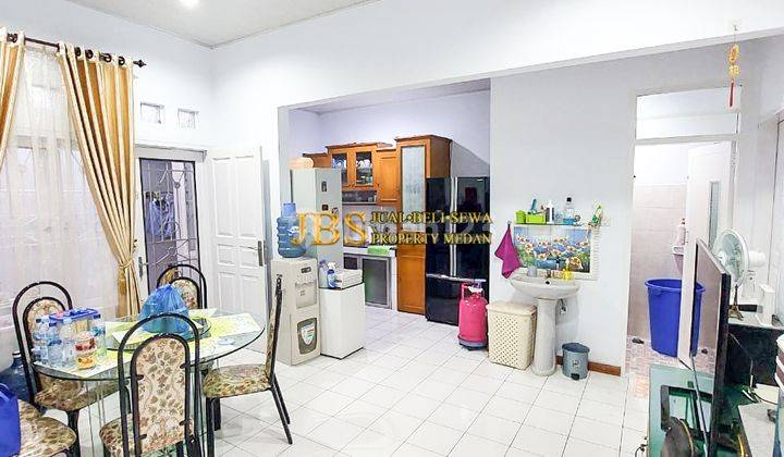 Dijual Villa di Komplek Cemara Asri Jalan Pisang Medan 2