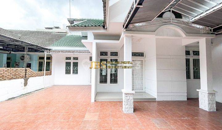 Disewakan Villa Komplek Cemara Hijau Jalan Metal Medan 2