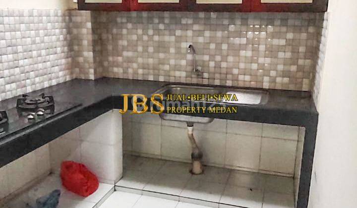 Dijual Villa Komplek Cemara Asri Jalan Pisang 1