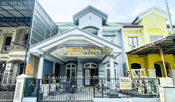 Dijual Rumah 2 Tingkat Kondisi Siap Huni Komplek Cemara Hijau