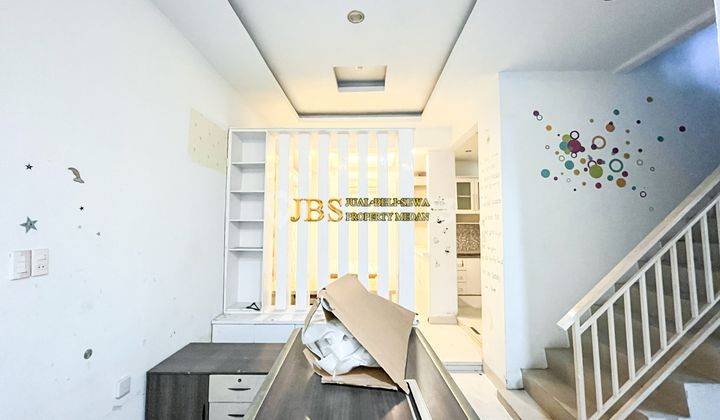 Dijual Villa Komplek De Casa Villa Jalan Asrama - Ringroad 1