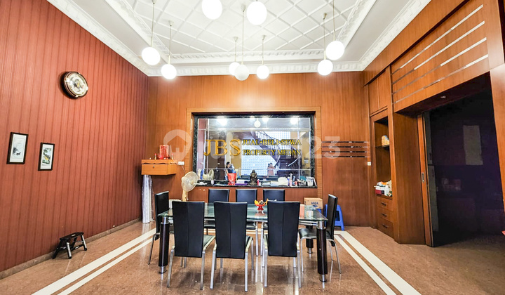 Dijual Rumah Hook Fully Furnished Komplek Cemara Asri Jalan Kasuari 2