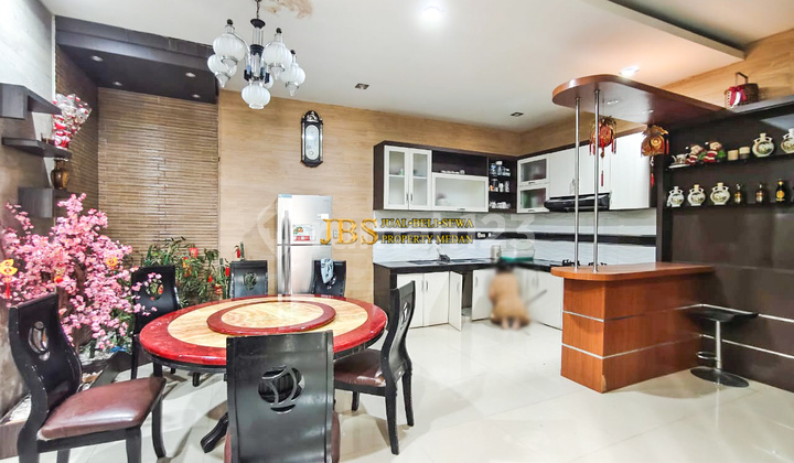 Dijual Villa 2,5 Tingkat Komplek Mutiara Palace Jalan Selamat Ketaren