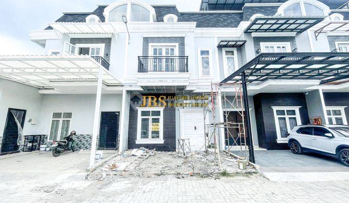 Jual Rumah Komplek The Exclusive Residence Jalan Perbatasan - Krakatau 1