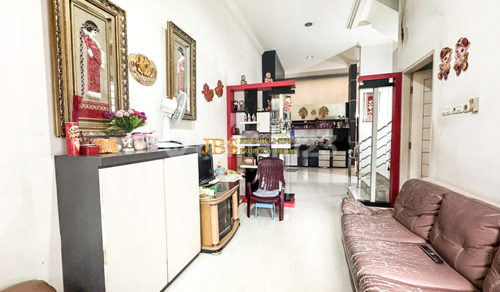 Dijual Villa Siap Huni Komplek Cemara Asri Jalan Semangka