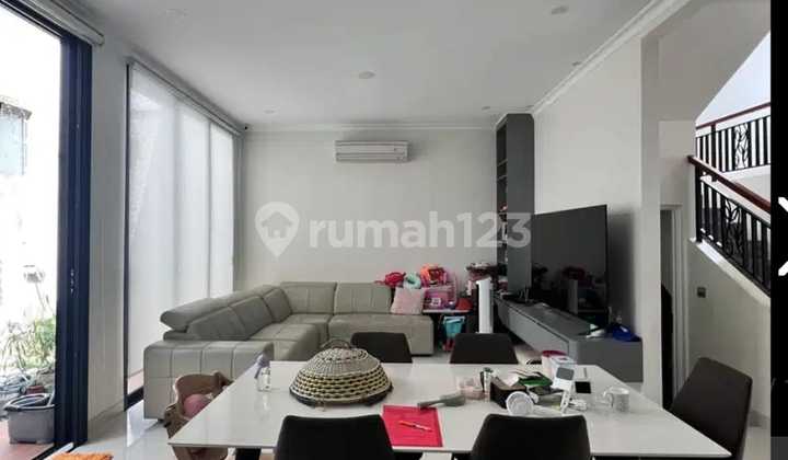 Volta Scientia Cluster Gading Serpong 9x17, North Facing, Move-In Ready.