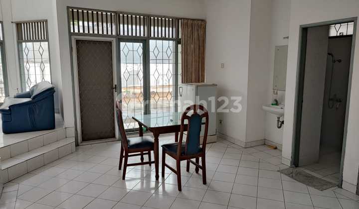 Himalaya Park Lippo Karawaci Central 12x25, Freehold Certificate, Master Type 4 Bedrooms 2