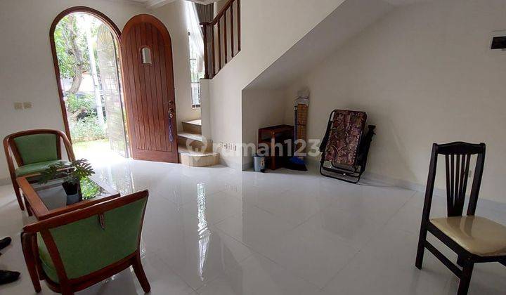 Rumah 2 Lantai Semi Furnished di Royal Serpong Village 2