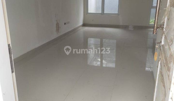 Rumah Bagus Full Furnish di Cluster Bohemia Gading Serpong 3