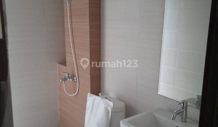kamar mandi rumah bagus minimalis siap huni