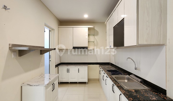 Cluster Mozart Rumah Tepi Danau di Kawasan Ekslusif Syimponia 2