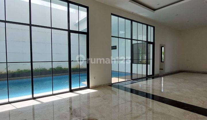 Rumah Mewah Ada Lift Style American Classic Di Alam Sutera 2