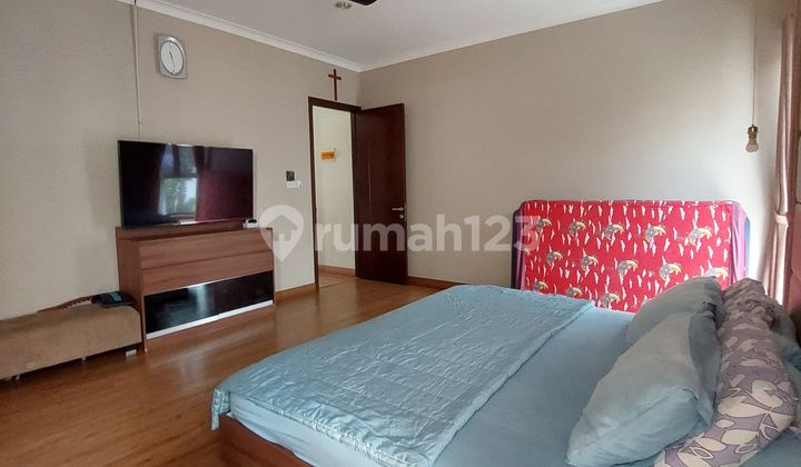 Rumah Mewah Full Furnish Di Cluster Eldora Suvarna Sutera