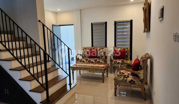 Rumah Modern Classic Full Furnish Siap Huni Di Giri Loka Bsd 2