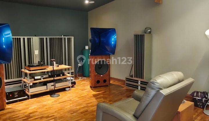 Rumah Cantik Semi Furnished Siap Huni di De Park Bsd City 1