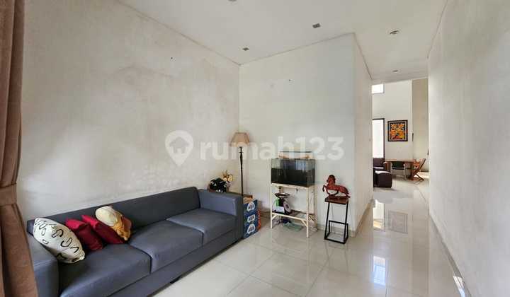 Komplek Victoria Park Residence Karawaci, SHM, Semi Furnished 2