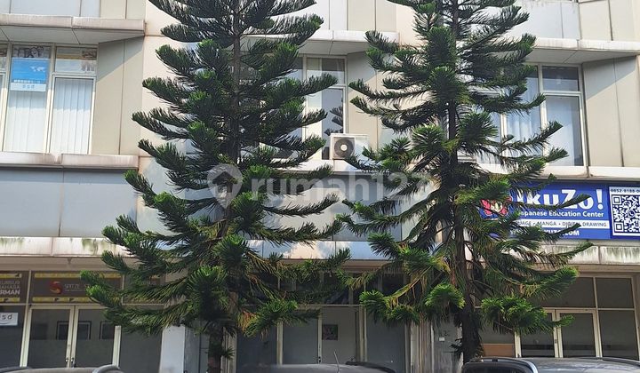 Alam Sutera 3-Storey Shophouse, Already Has Boarding Rooms, Furnished, Ready to Use