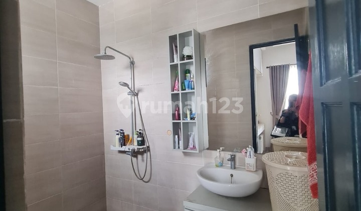 Cluster Hazel Pinewood Banjar Wijaya, SHM, Semi Furnished 2