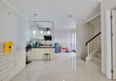 Cluster Vivacia The Eminent Bsd City, Semi Furnished, Siap Huni 1