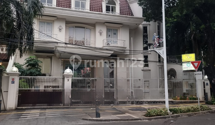 Disewakan Ruang Usaha di Jl. Suryo, Rawa Barat, Kebayoran Baru