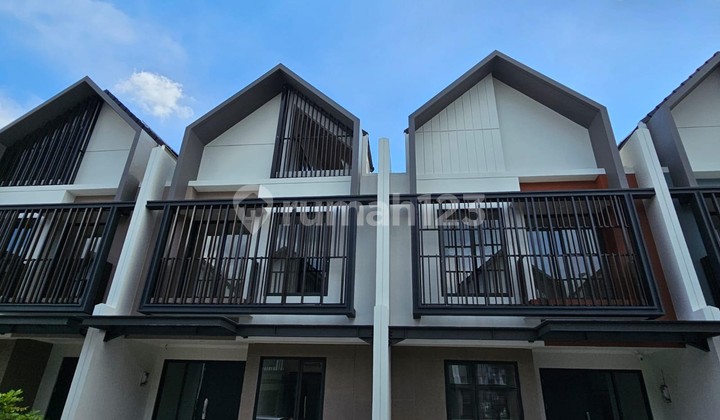 Dijual Cepat Rumah Gandeng di Cluster Leonora Symphonia Gading Serpong Dijual Cepat Rumah Gandeng di Cluster Leonora Symphonia Gading Serpong