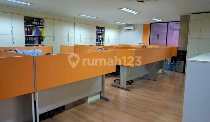Disewakan Office Space di Gajah Mada 