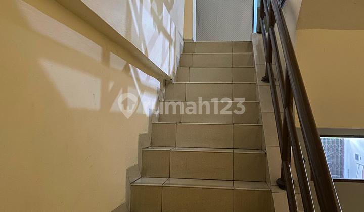 Dijual Ruko 4 Lantai di Taman Palem Dijual Ruko 4 Lantai di Taman Palem