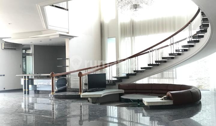 Sewa Rumah Taman Kebon Jeruk Intercon, Siap Huni, Joglo, Jakarta Barat 1