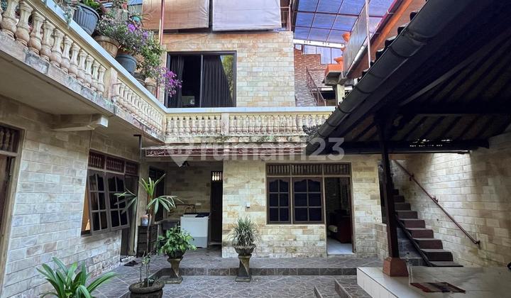 Villa for Sale on Jl. Kayuambua, Bali Villa for Sale on Jl. Kayuambua, Bali