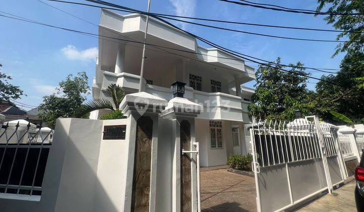 Dijual Rumah Bagus Siap Huni, Lokasi Strategis 1