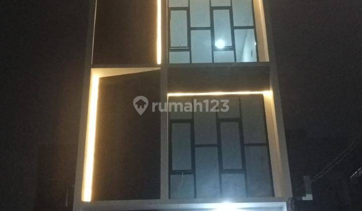 DIJUAL Ruko Brand New, Hadap Utara, 5 Lantai Fasilitas Lift 1
