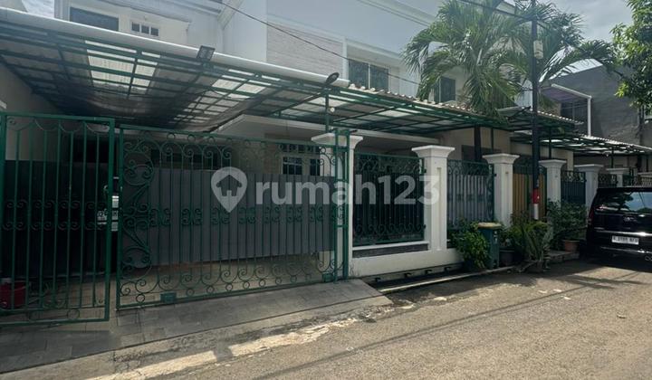 DIJUAL Rumah di Jl Jati Barang, Letak Strategis seluas 320m2