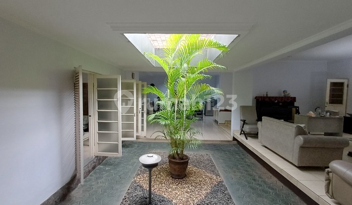 Dijual Rumah Siap Huni di Cempaka Putih Tengah Seluas 604M2