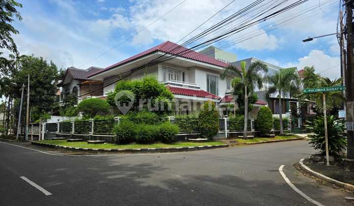DIJUAL Rumah Mewah di Pulomas Barat, Posisi Hook