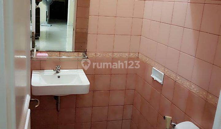 Rumah cantik lokasi strategis siap huni siap nego 5