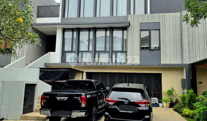3-Story Ready-to-Occupy North-Facing House in Super Premium Location, Navapark, BSD City.