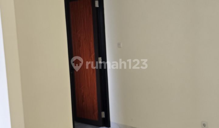 Rumah 2 Lantai Baru Siap Huni Lokasi Strategis Regency Melati Mas Serpong Tangerang 2