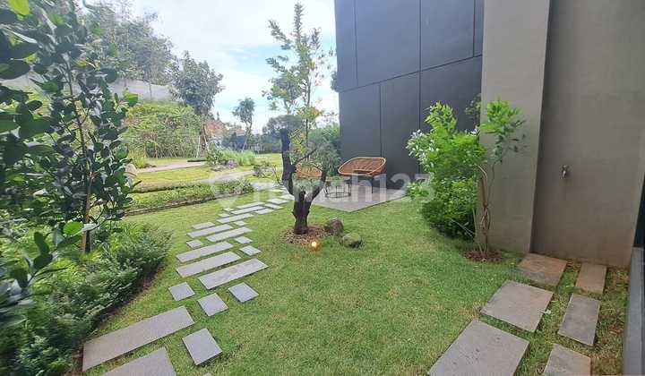Beautiful 3-story house, eligible for mortgage from all banks, available in widths of 7, 8, and 9 meters. Prices start from 3.7M with additional discounts available. Survey and book now before it's sold out! Wynyard Hiera, BSD City. 2