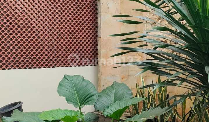 Rumah 2 Lantai Cantik Siap Huni Sudah Baja Ringan Depan Taman Row Jalan Besar Puspitaloka Bsd 2