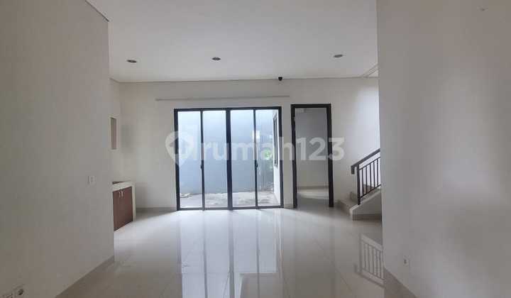 Rumah 2 lantai siap transaksi lokasi super strategis Illustria Eminent BSD City 2