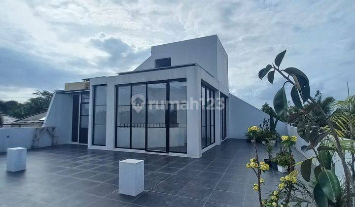 Rumah Baru 3 Lantai Dengan Rooftop Super Cantik Bintaro Sektor 8 2