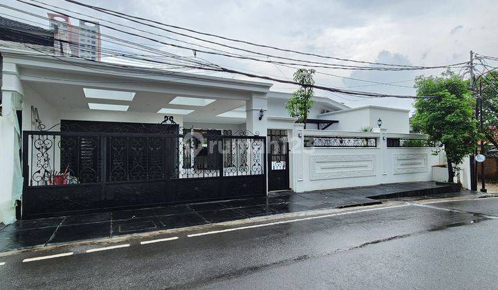 Rumah Cantik bikin jatuh hati siap huni Cilandak Jakarta Selatan 1