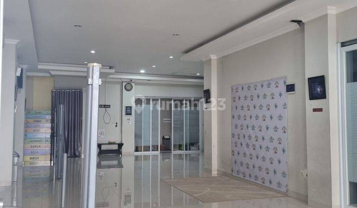 Rumah 2 Lantai bisa untuk usaha lokasi strategis Griya loka BSD 2