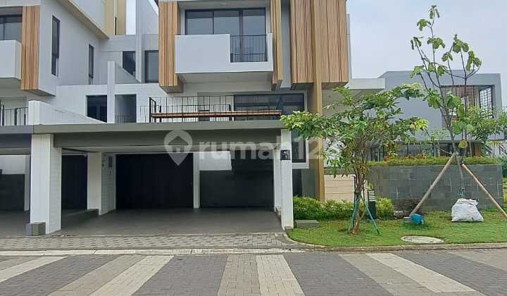 Rumah 3 lantai ada attic start 9M-an lebar 10 Blizfield BSD City